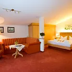 Alpenhotel Fischer 4 Sterne - Adults Only ベルヒテスガーデン